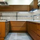 Ivory iridescent 12x12 glass meshmounted mosaic tile THDW3-SH-IVRYIR3-4X3-4GL product shot ktichen view 2