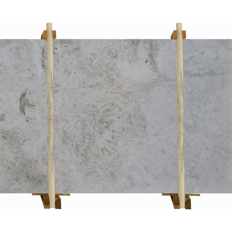 nimbus white marble slabs polished 2cm packed on wooden bundle front view