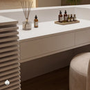 Avéra · Front Reception Desk